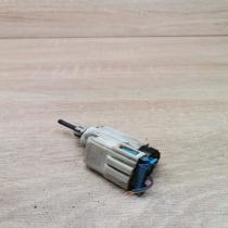 8e0927189b   Brake pedal sensor switch Audi A4 S4 B7 8E 8H