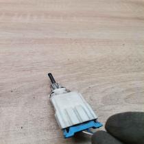 8e0927189b   Brake pedal sensor switch Audi A4 S4 B7 8E 8H