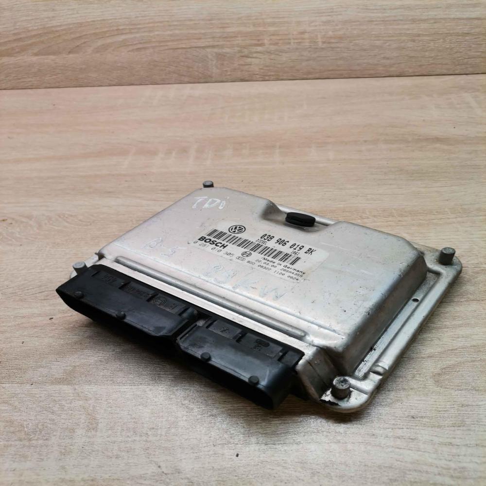 038906019bk 0281010305  Engine control unit/module ECU Volkswagen PASSAT B5.5