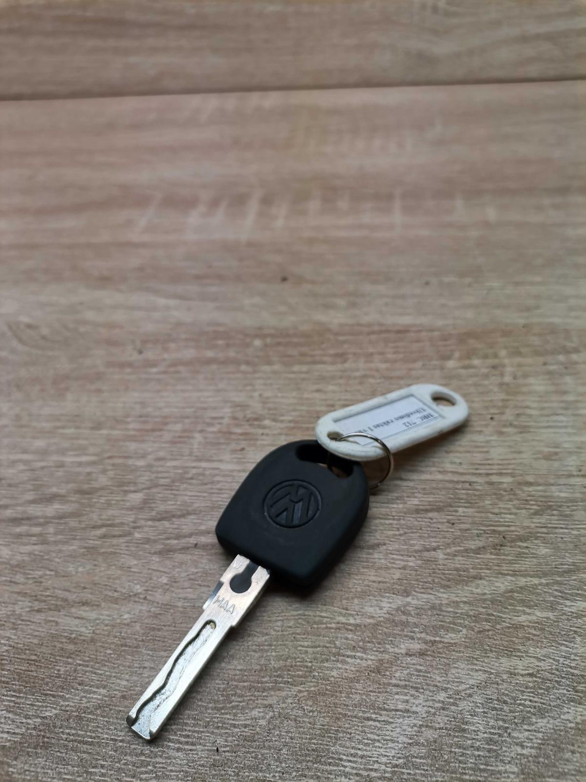 VW B5 Key   Ignition key/card Volkswagen PASSAT B5