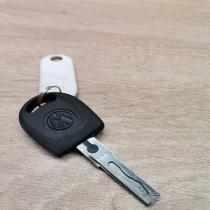 VW B5 Key   Ignition key/card Volkswagen PASSAT B5