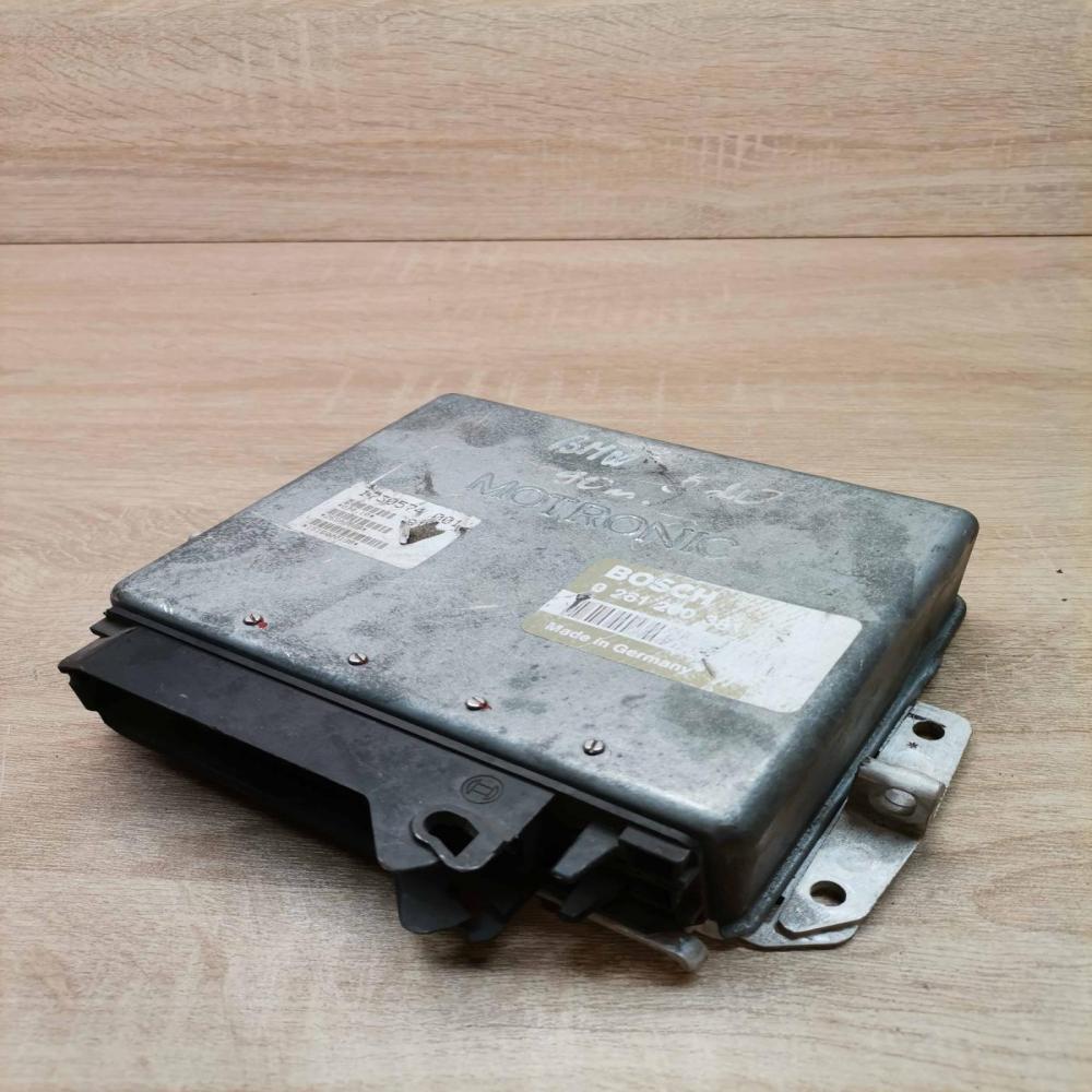 1730574 0261200381  Engine control unit/module ECU BMW 5 E34