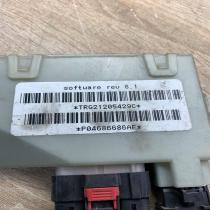 P04686686AE   Sliding door control unit/module Chrysler Voyager
