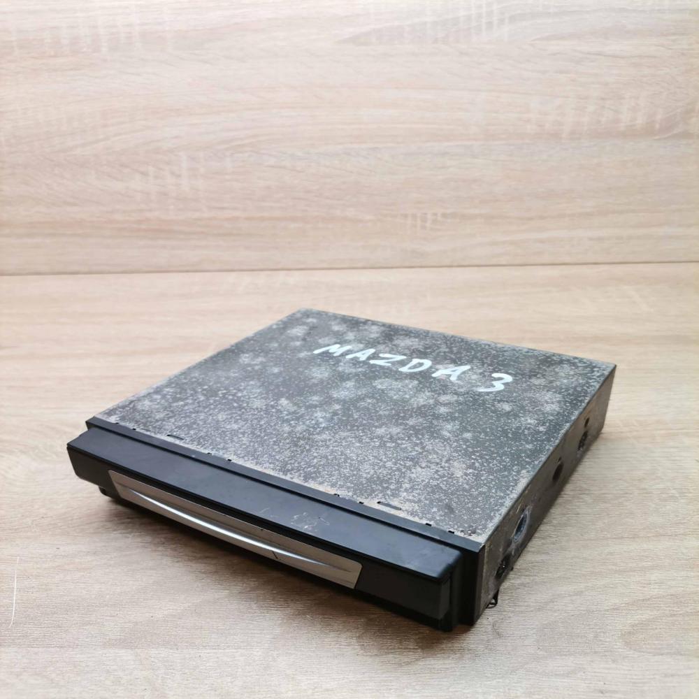 cn vm4270a 61220  GPS navigation control unit/module Mazda 6
