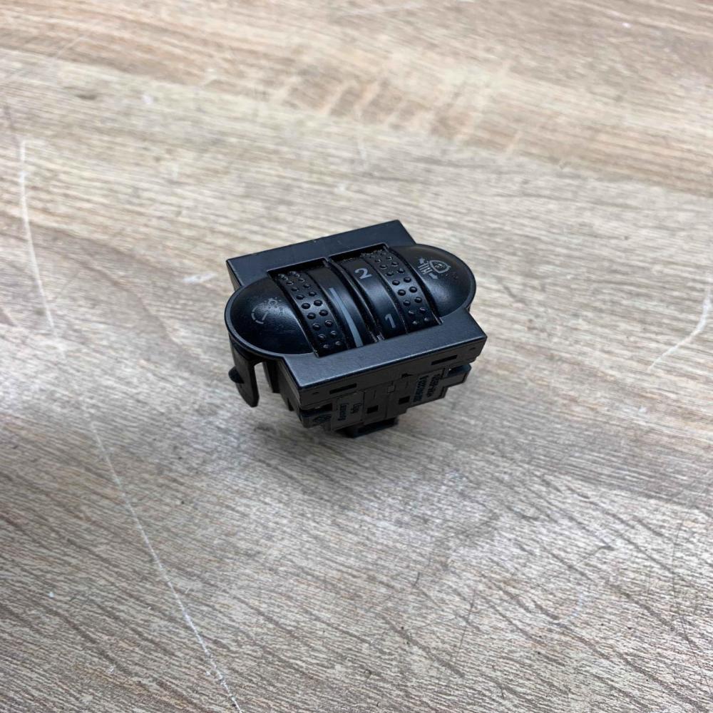 3B0941333A   Headlight level height control switch Volkswagen PASSAT B5