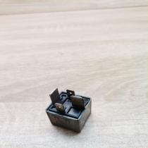 8d0951253 370  Other relay Volkswagen PASSAT B5