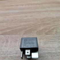 8d0951253 370  Other relay Volkswagen PASSAT B5