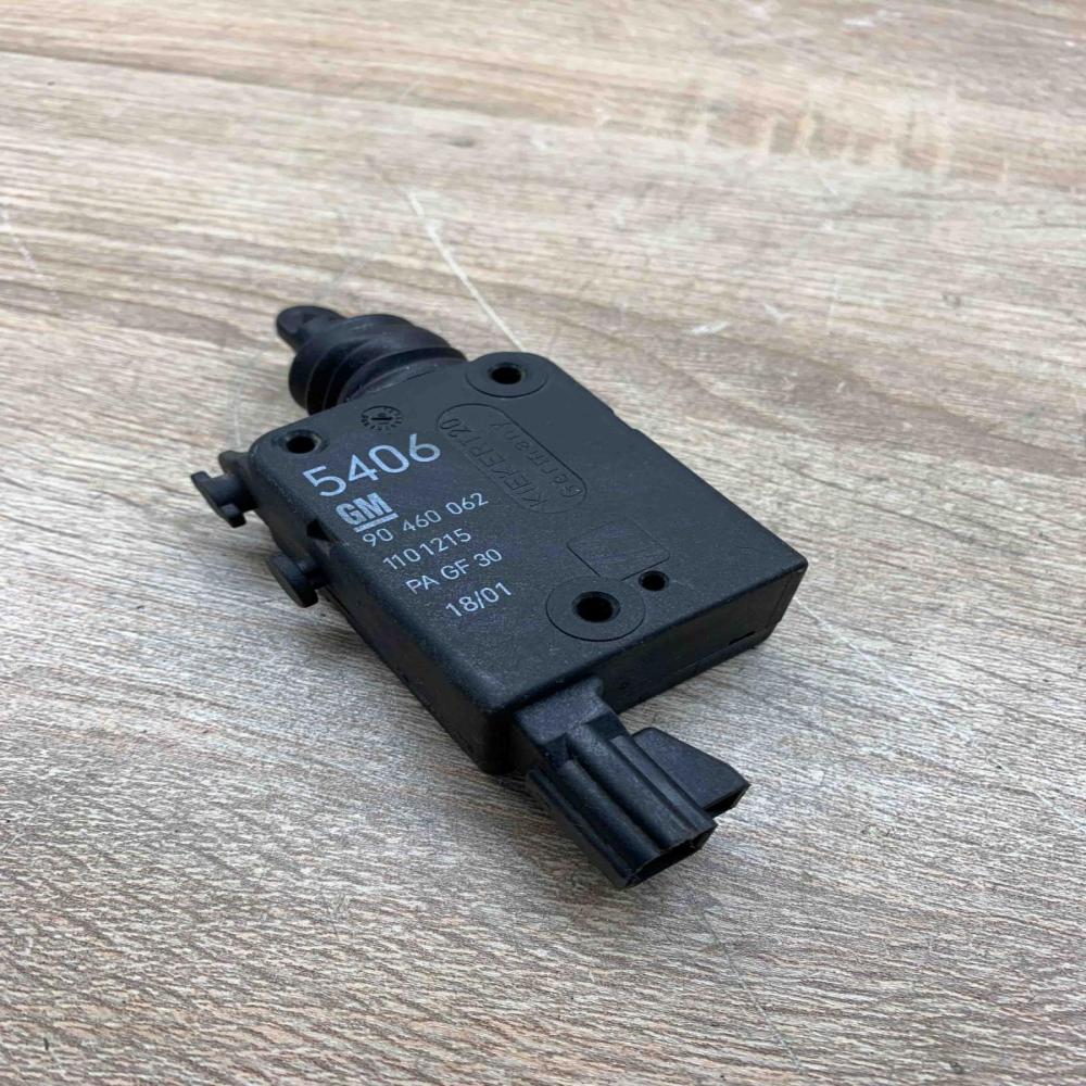 90460062 1101215  Central locking motor Opel Zafira A