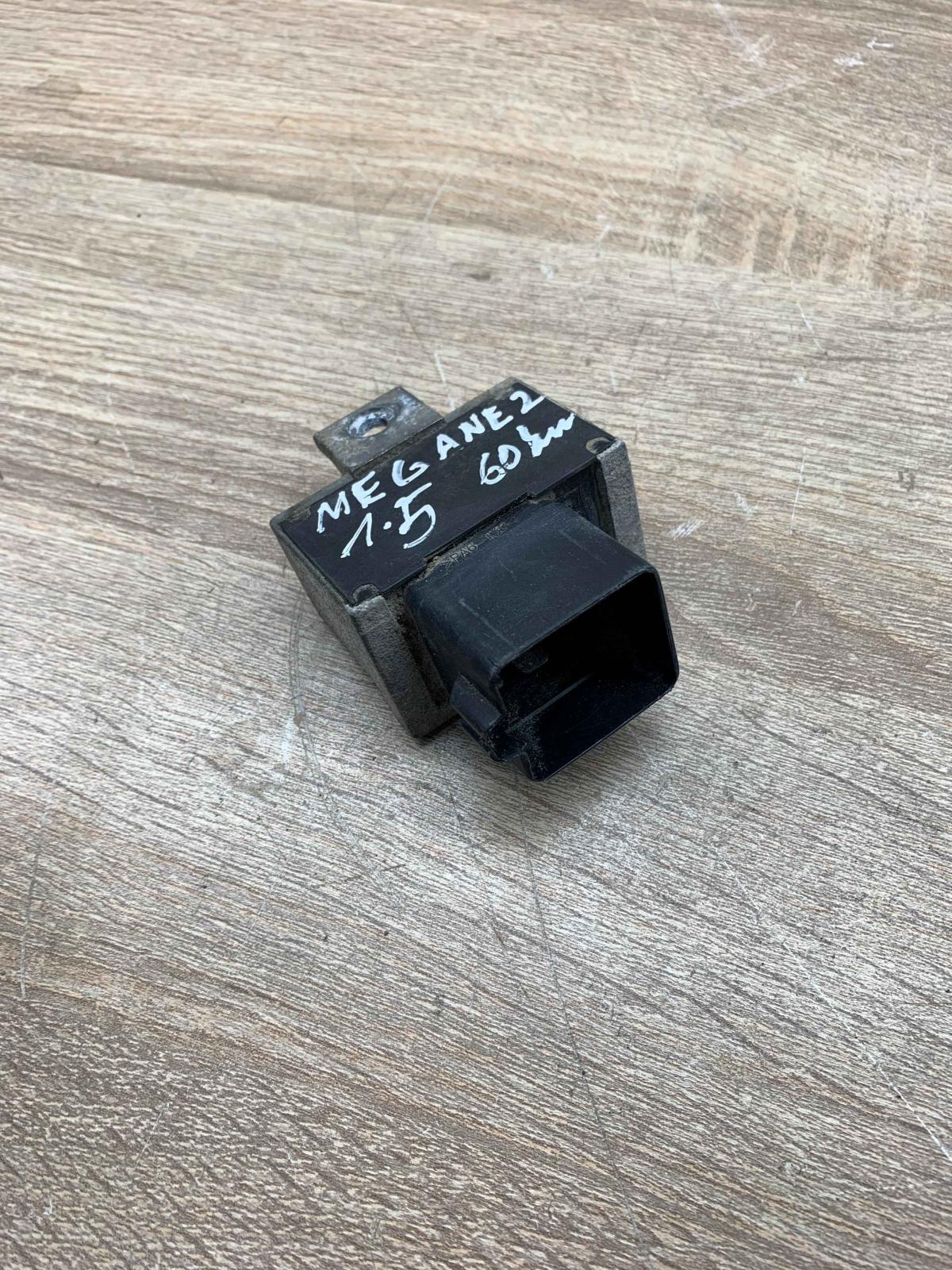 MEGANE glow plug relay   Glow plug pre-heat relay Renault Megane II
