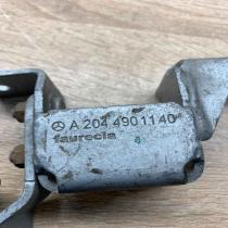A2044901140   other engine part Mercedes-Benz C W204