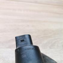 8377612   Windscreen/windshield washer pump BMW 5 E60 E61
