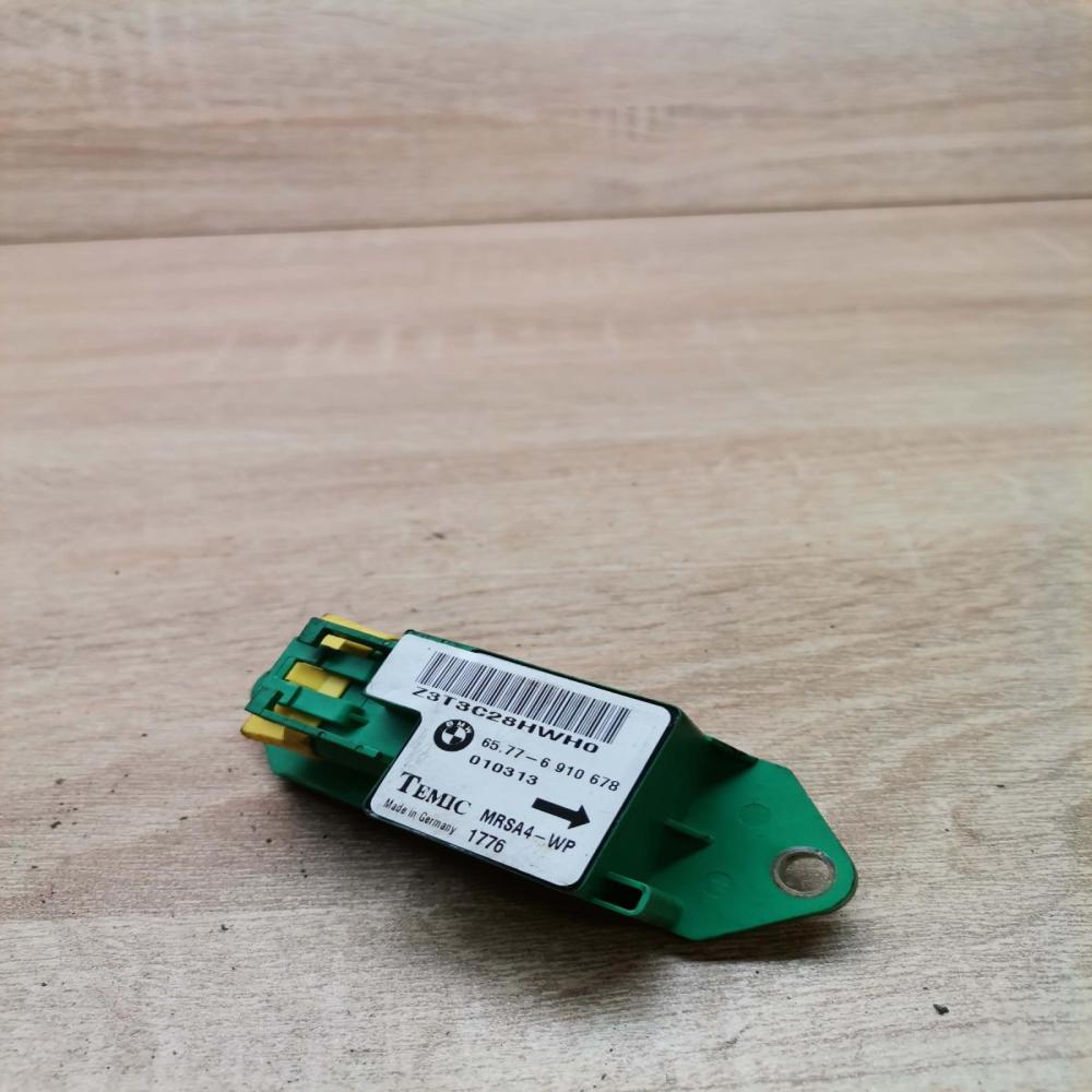 6910678   Airbag deployment crash/impact sensor BMW 5 E39