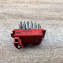 357907521   Heater blower motor/fan resistor Volkswagen Golf IV