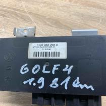1C0962258D   Comfort/convenience module Volkswagen Golf IV