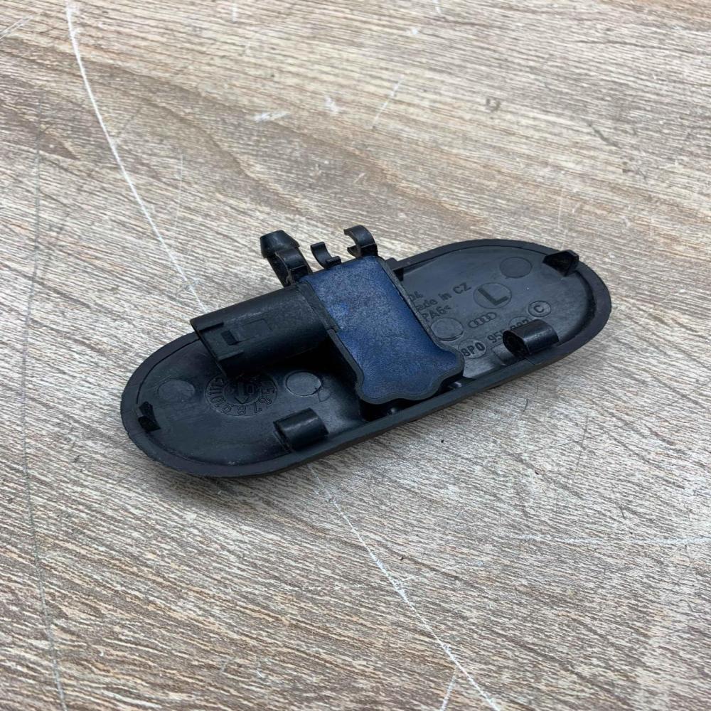 8P0955987   Windshield washer spray nozzle Audi A3 S3 8P
