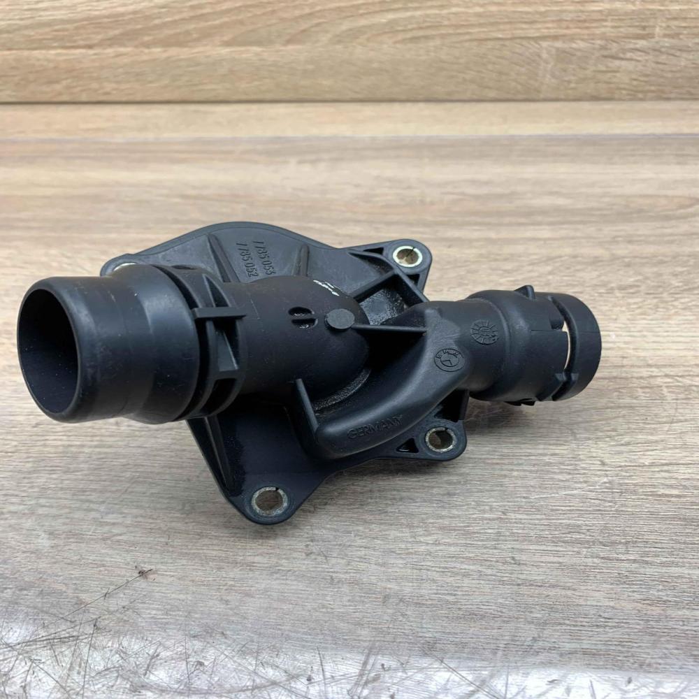 7785052 1785053  Thermostat/thermostat housing BMW 3 E46