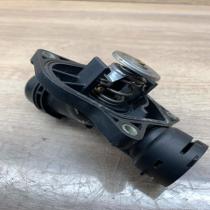 7785052 1785053  Thermostat/thermostat housing BMW 3 E46