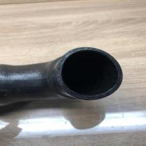 7786530 B   Intercooler hose/pipe BMW 5 E39