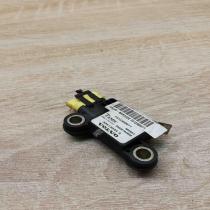30613044a f012350071  Airbag deployment crash/impact sensor Volvo S40