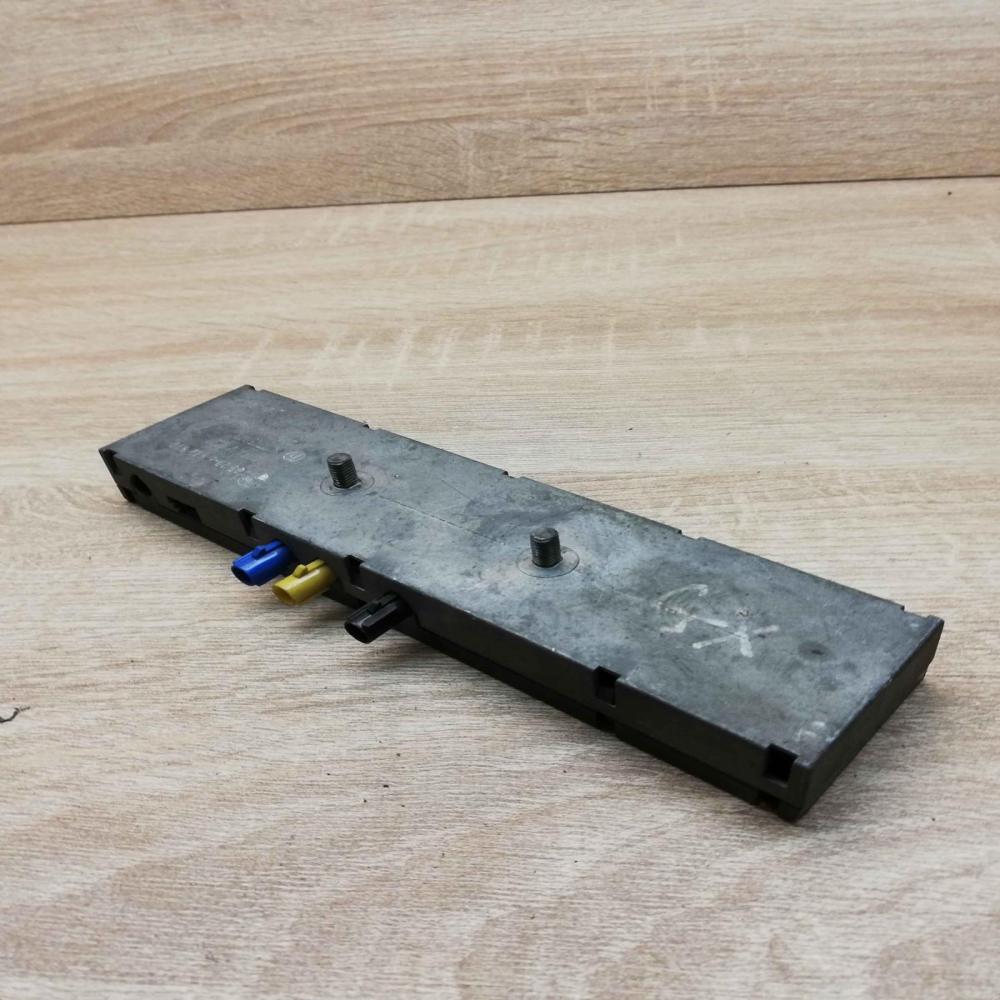 6912817   Aerial antenna amplifier BMW 3 E46