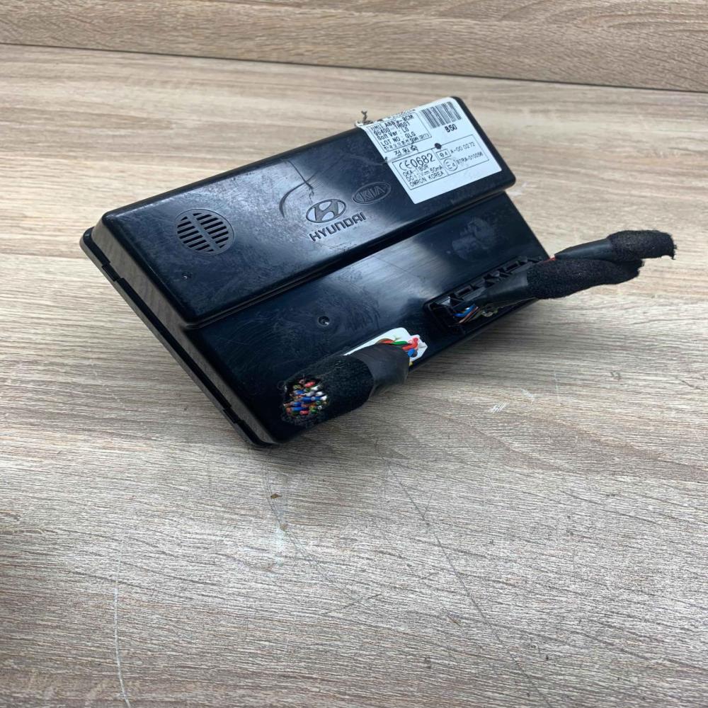 95400 1H501   Central body control module KIA Ceed