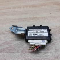 89960 12090 35600 78675  Light module LCM Toyota Auris 150
