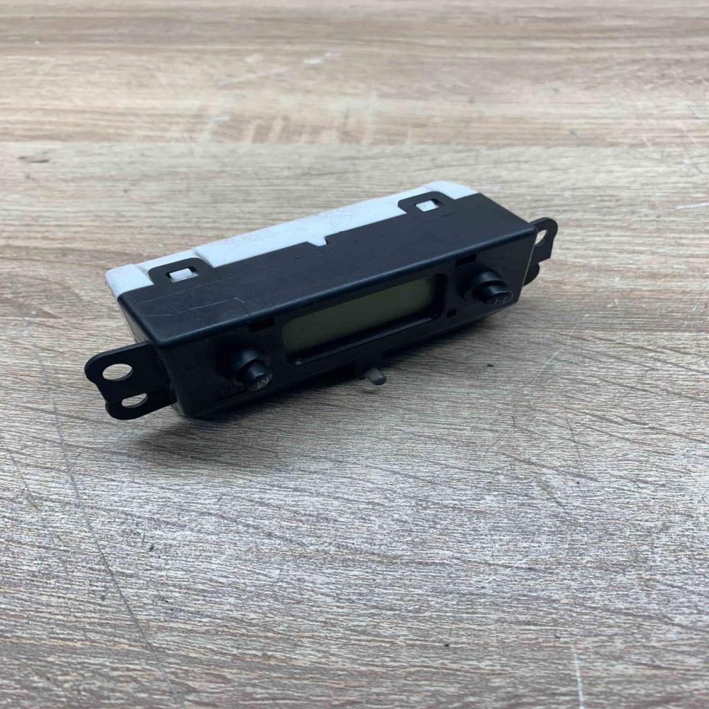 98AB 15000 CC 23270 14  Clock Ford Focus