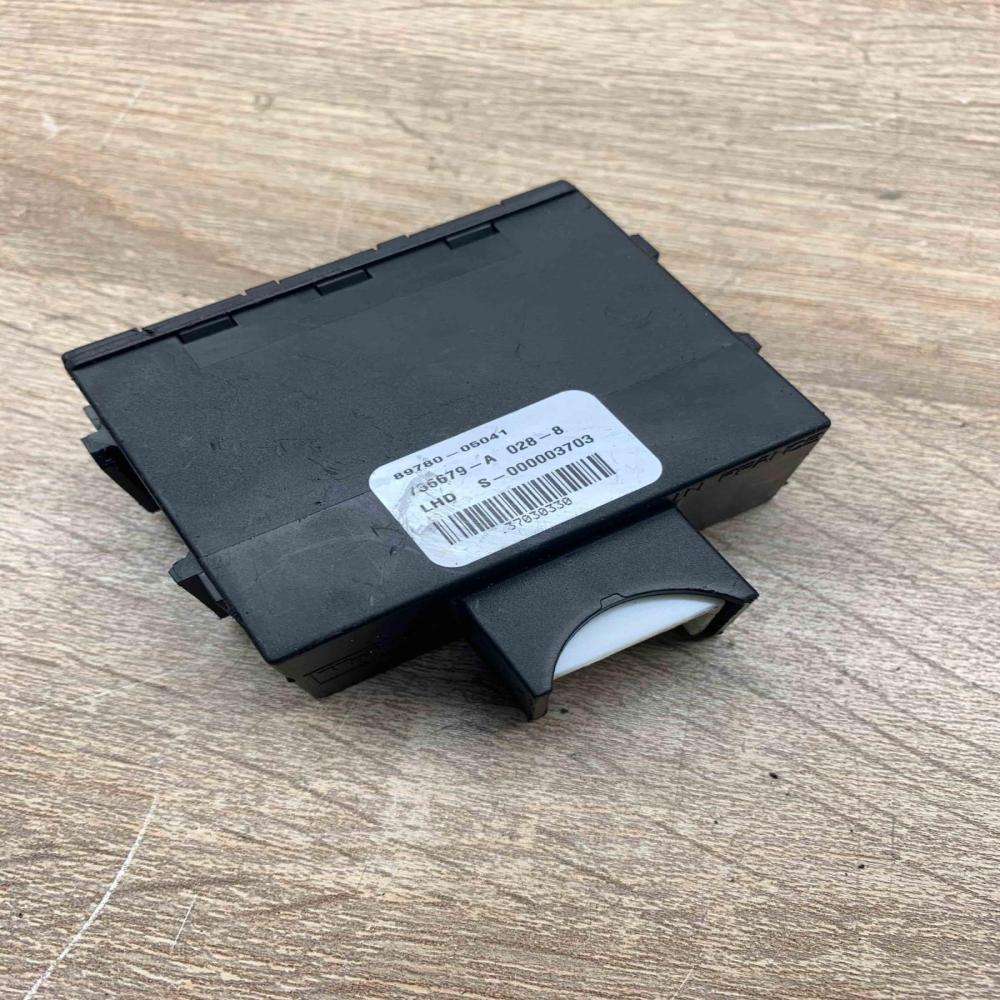 89780 05041   Immobilizer control unit/module Toyota Avensis T250