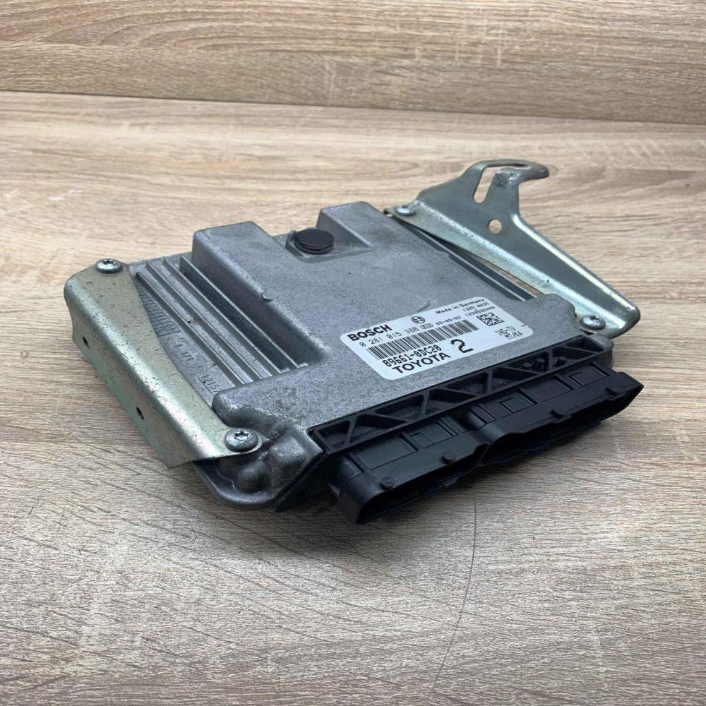 0281015386 89661 0DC20  Engine control unit/module ECU Toyota Yaris