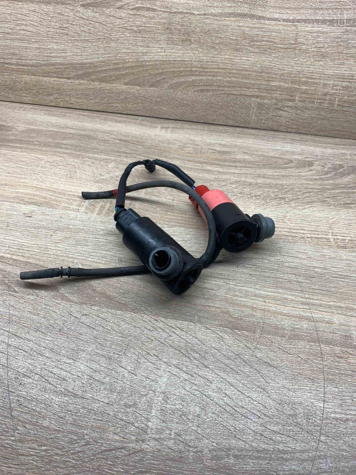060616A 650226 060603A 607635 Two hight pressure Windscreen/windshield washer pu