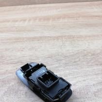 84810 0f010 37181a  Electric window control switch Toyota Corolla Verso AR10