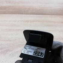 00801 0f030 57035228  Electric window control switch Toyota Corolla Verso AR10