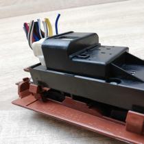 74232 02350   Electric window control switch Toyota Corolla Verso AR10