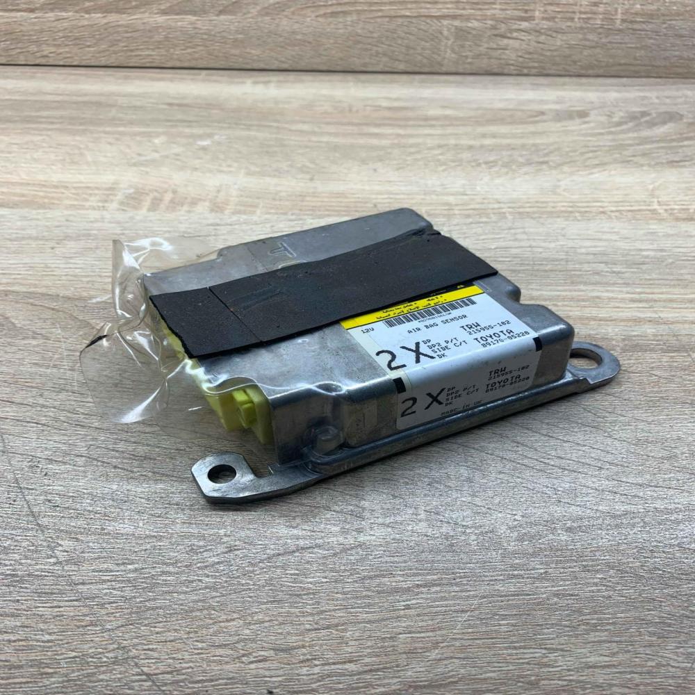 89170 05220 215955 102  Airbag control unit/module Toyota Avensis T250