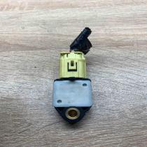 89831 0H010   Airbag deployment crash/impact sensor Toyota Yaris