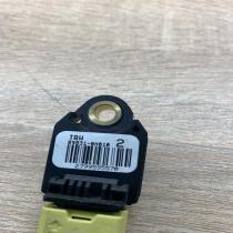 89831 0H010   Airbag deployment crash/impact sensor Toyota Yaris