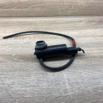 081223A 427716 30357 Windscreen/windshield washer pump Toyota Yaris