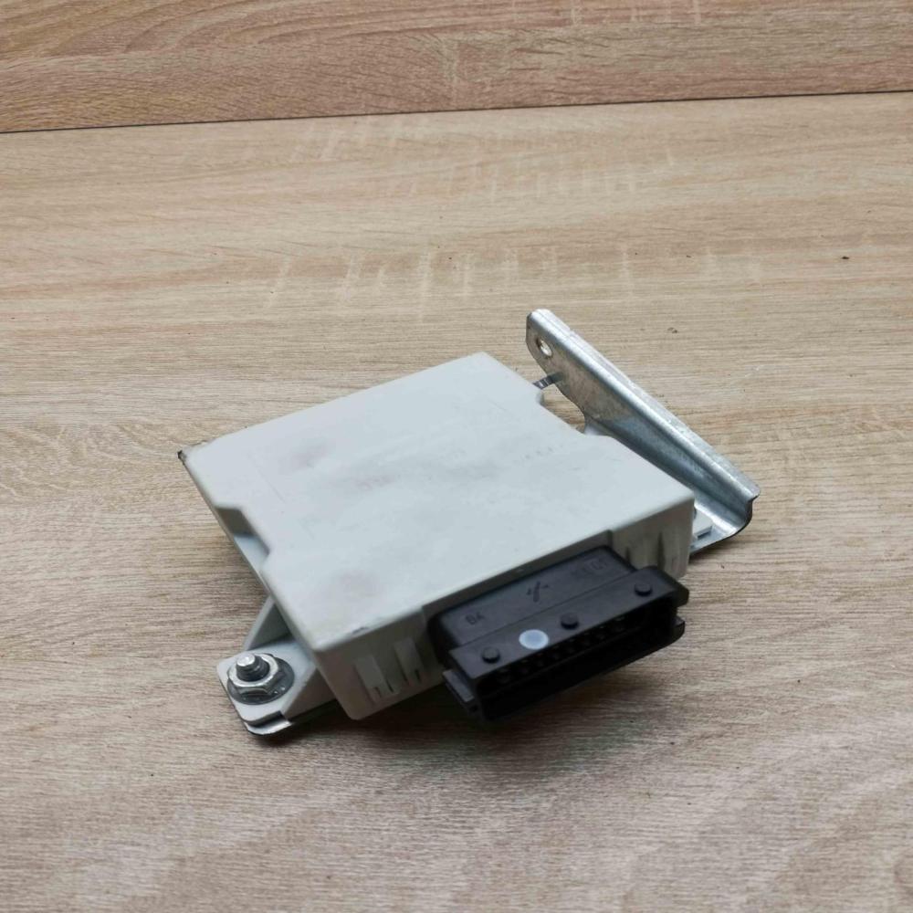 150 696   Window wiper relay Toyota Corolla Verso AR10
