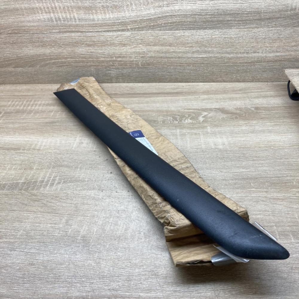 A1686982362   Rear door trim (molding) Mercedes-Benz A W168