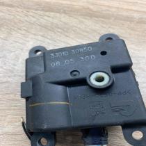 3J010 30850   Air flap motor/actuator Nissan Qashqai