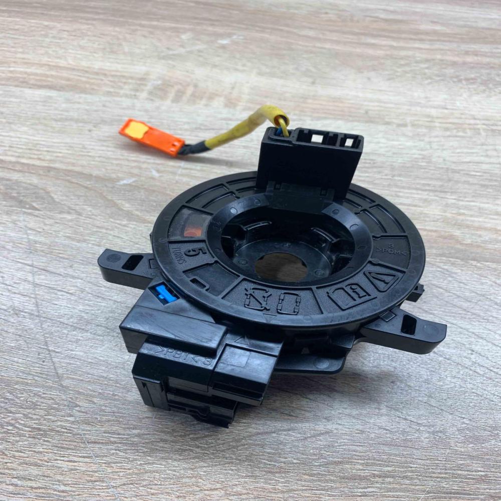 X3C P60 2353   Airbag slip ring squib (SRS ring) Volkswagen PASSAT B5