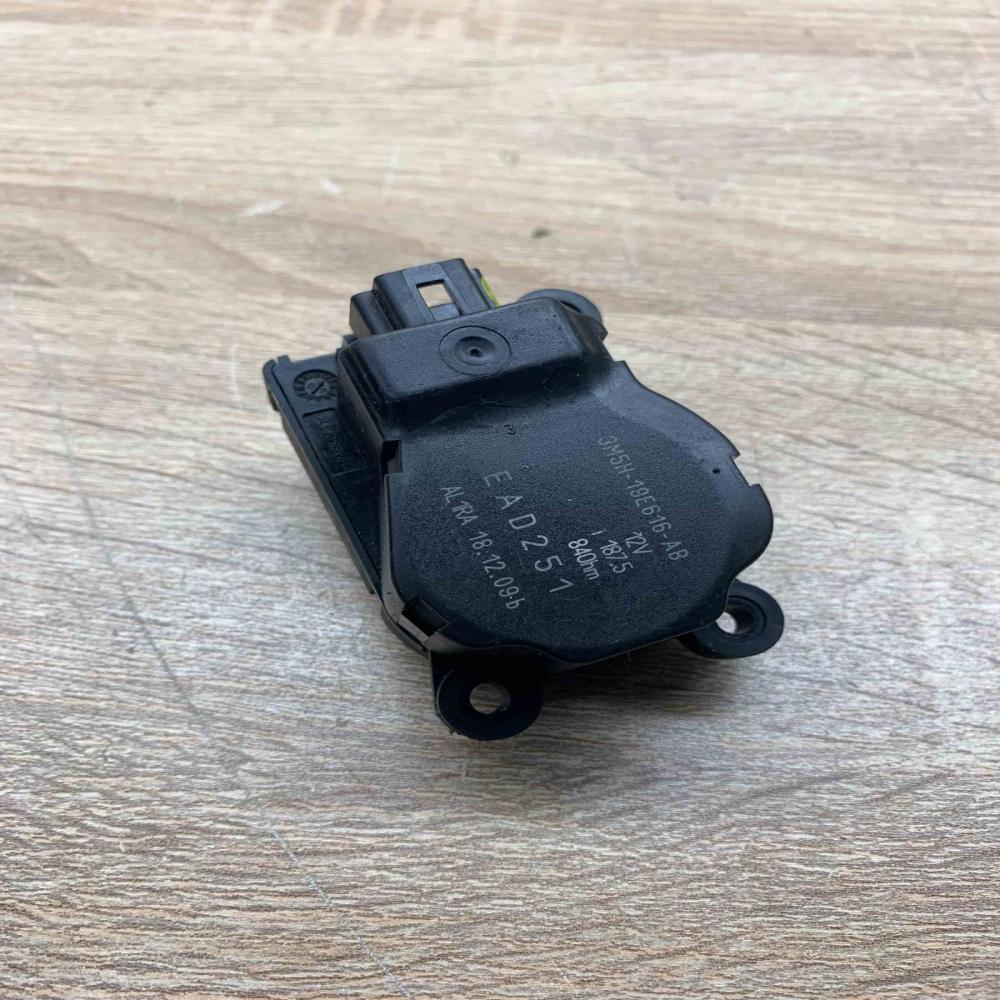 3M5H 19E616 AB   Air flap motor/actuator Ford Mondeo MK IV