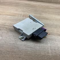 150 696   Central body control module Toyota Avensis T250