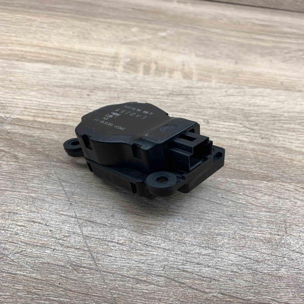 3M5H 19E616 AB AC  Air flap motor/actuator Ford Mondeo MK IV