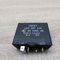 4a0907440 05020500  Window wiper relay Audi A8 S8 D2 4D