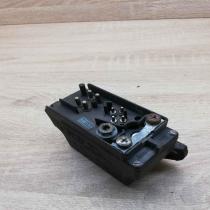 0025454232   Glow plug pre-heat relay Mercedes-Benz 100 W631