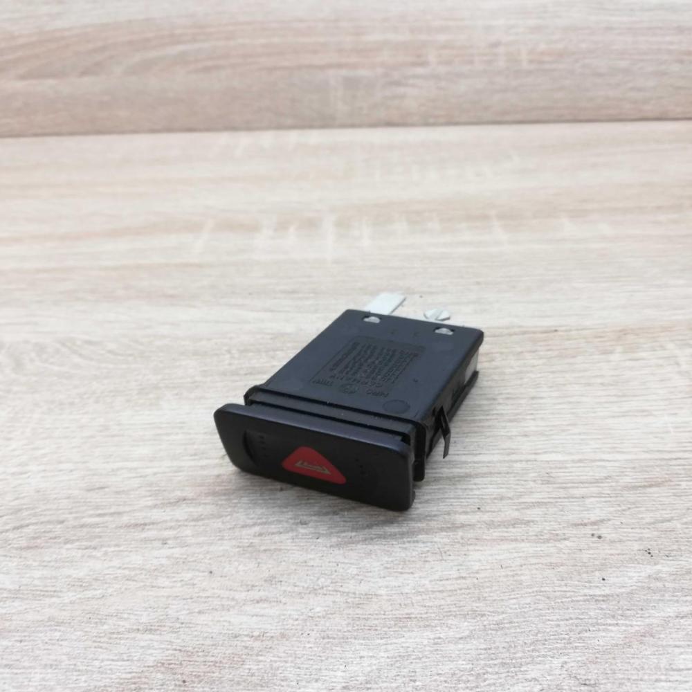 1j0953235a   Hazard light switch Volkswagen Golf IV