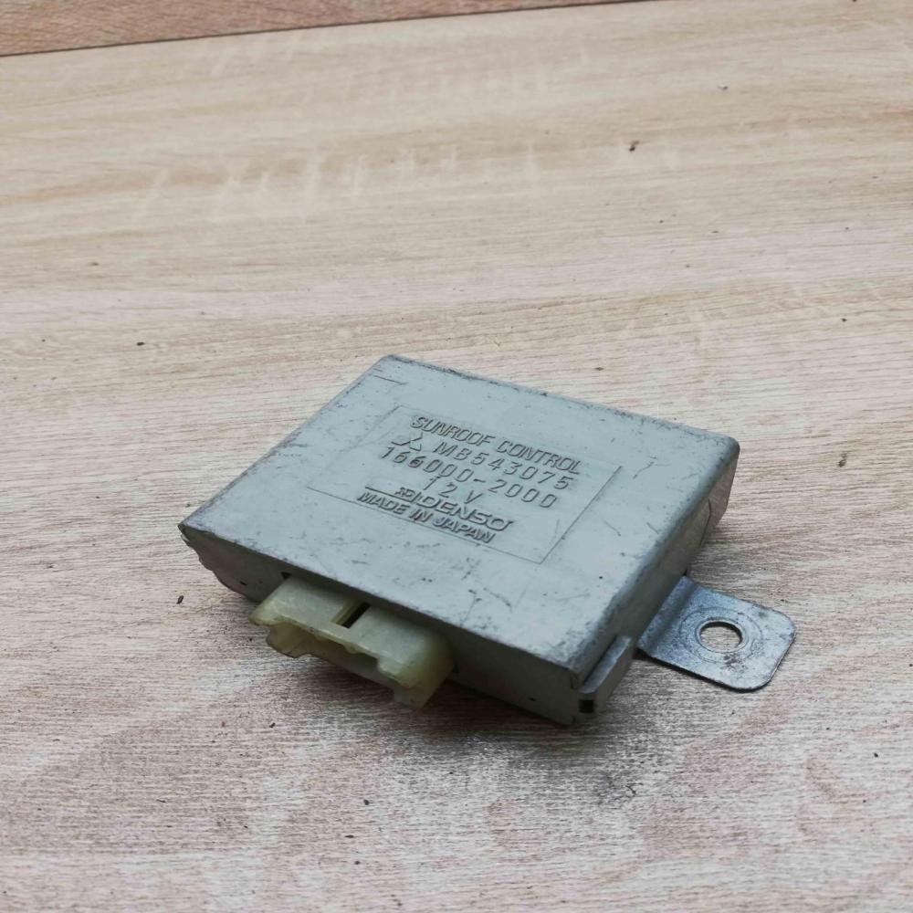 mb543075 166000 2000  Other control units/modules Mitsubishi Space Runner