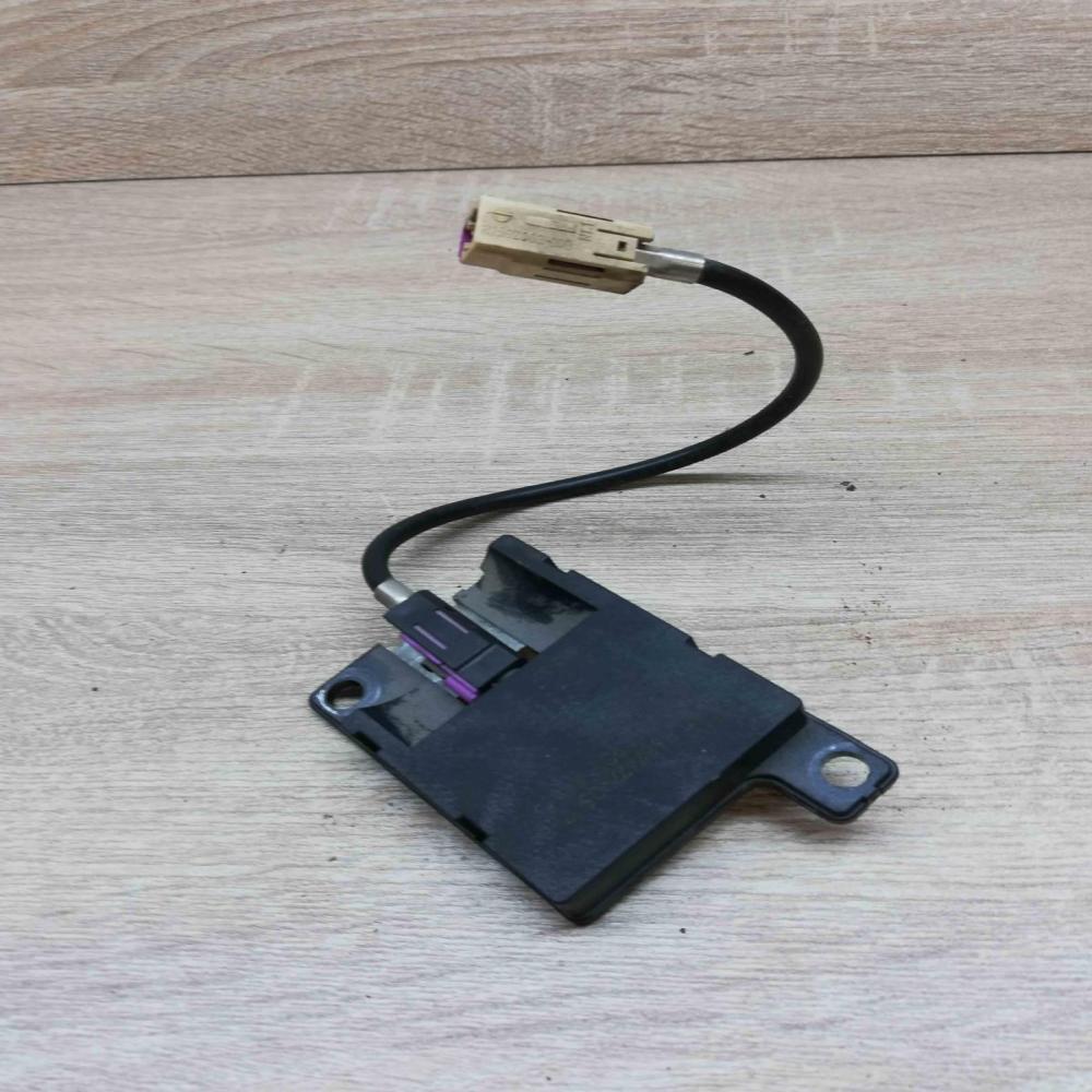 8387422   Aerial antenna amplifier BMW 7 E65 E66