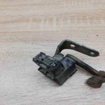 1093698   Headlight level adjustment motor BMW 5 E39